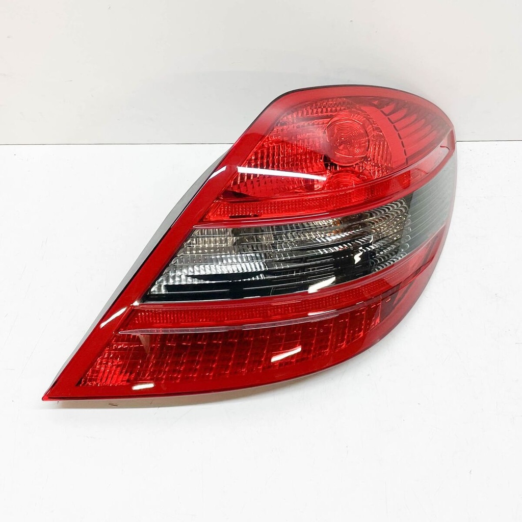 MERCEDES Rear Right Tail Lamp